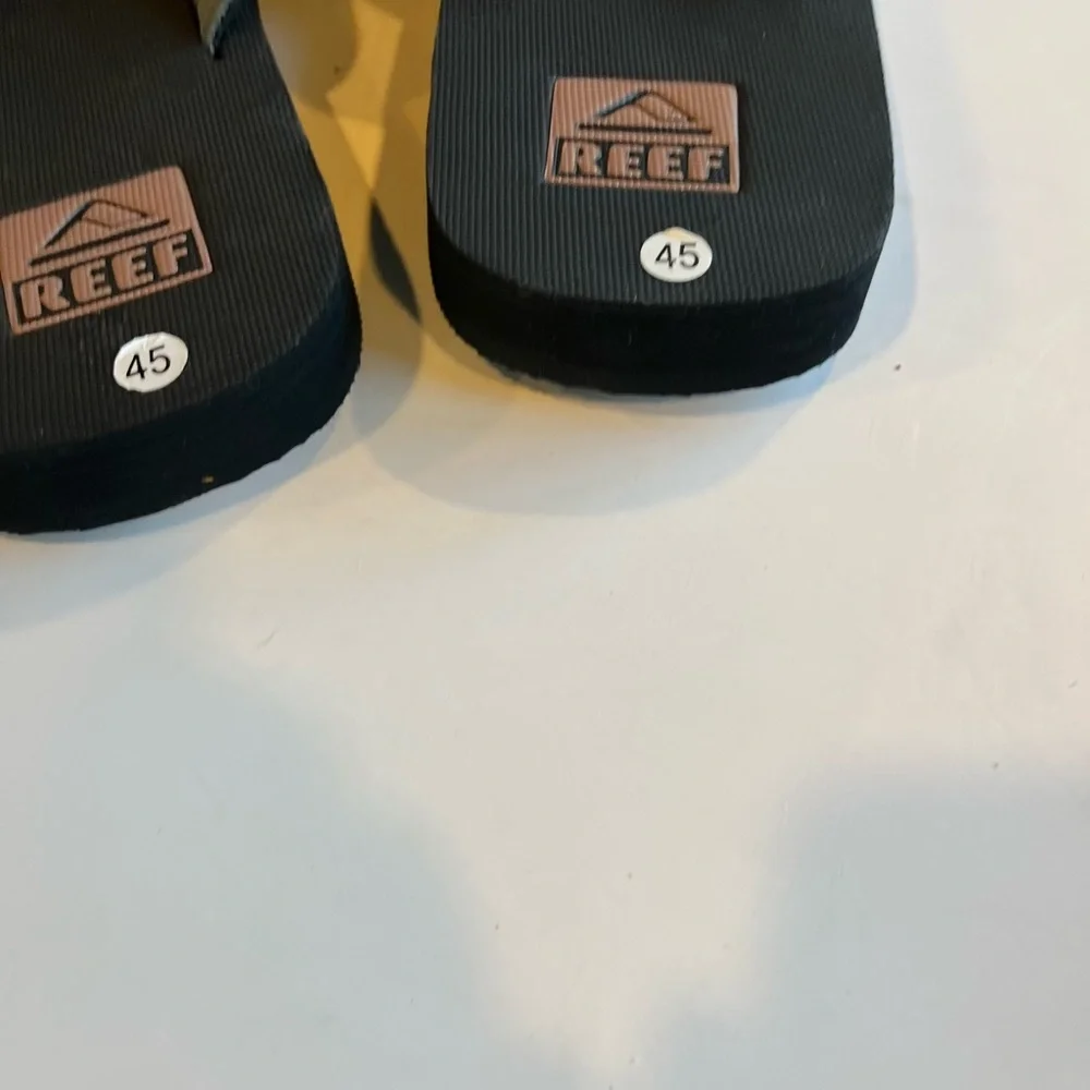 Reef Mens Sz.US 11/ EU 45 Fanning Flip Flop (No Bottle Opener)Black W/Brown NWOT